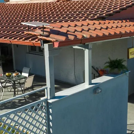 شقة Katerina Polikarpi