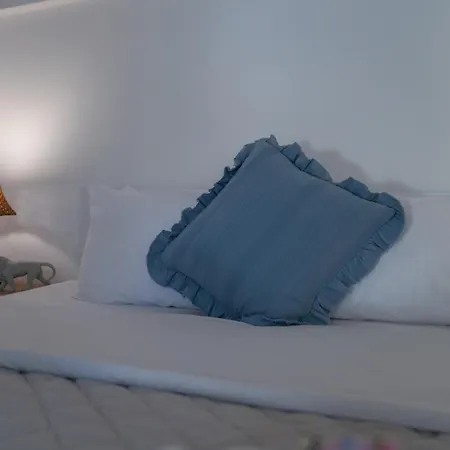 شقة Katerina Polikarpi